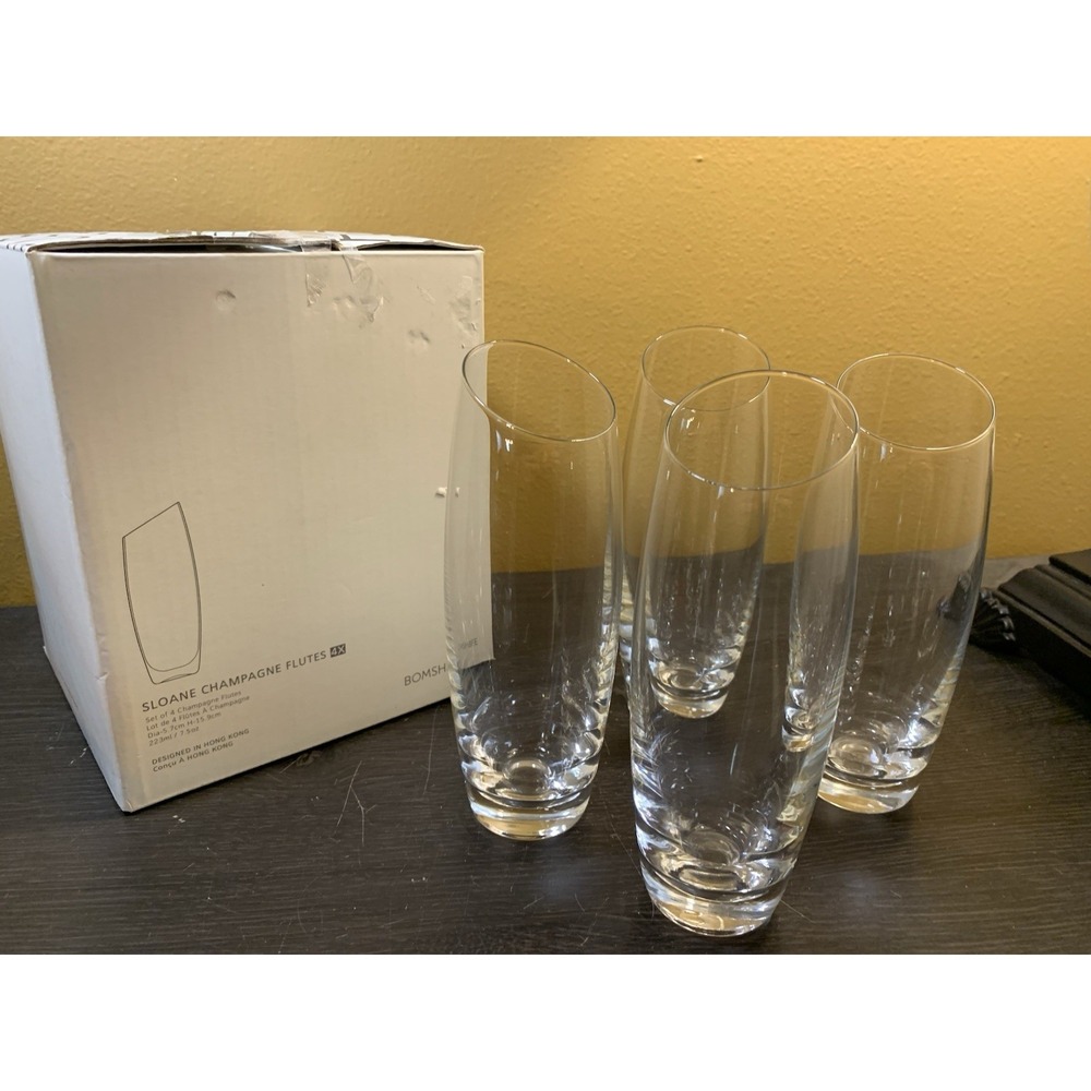 Bomshbee Sloane Clear Glass Champagne Flutes Set Of 4 Modern Barware 7.5 oz EUC